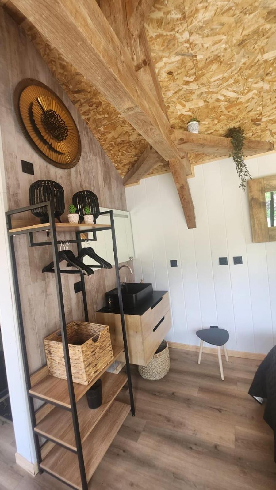 Lodge Du Chateau De Feschaux Villeneuve-sous-Pymont ภายนอก รูปภาพ