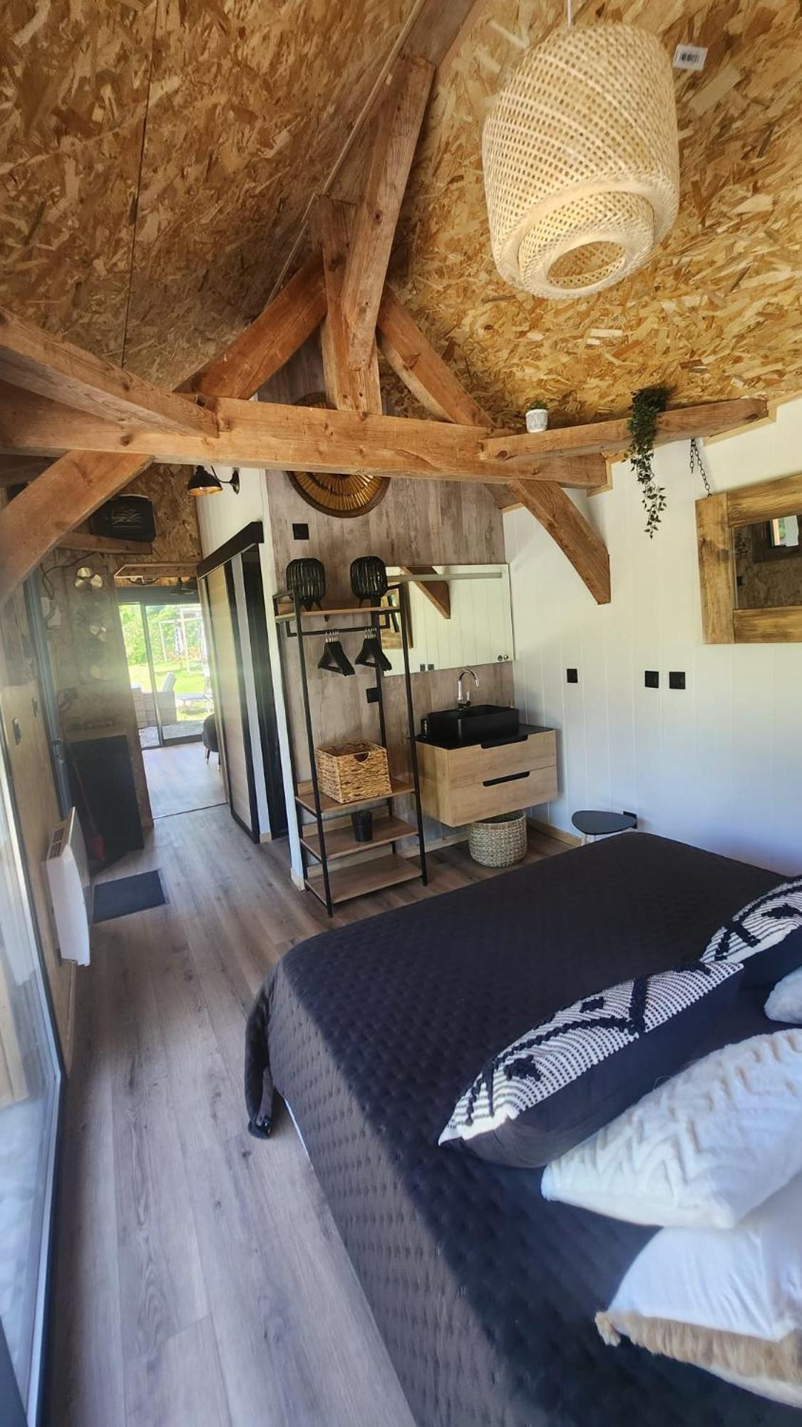 Lodge Du Chateau De Feschaux Villeneuve-sous-Pymont ภายนอก รูปภาพ